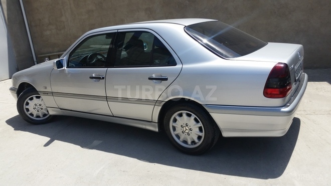 Mercedes C 240 1999, 160,000 km - 2.4 л - Bakı