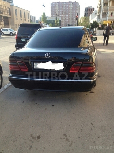 Mercedes E 270 2000, 230,000 km - 2.7 l - Bakı