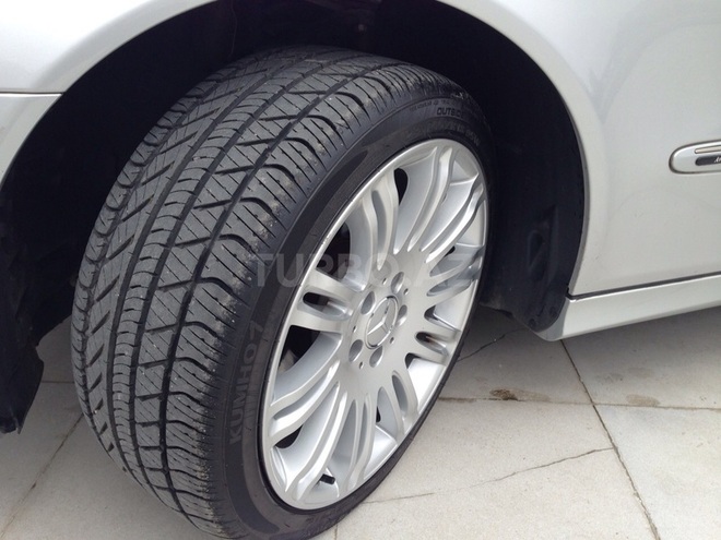 Mercedes E 240 2003, 182,000 km - 0.3 l - Bakı