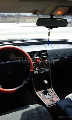 Mercedes C 180 1997, 29,000 km - 1.8 l - Bakı