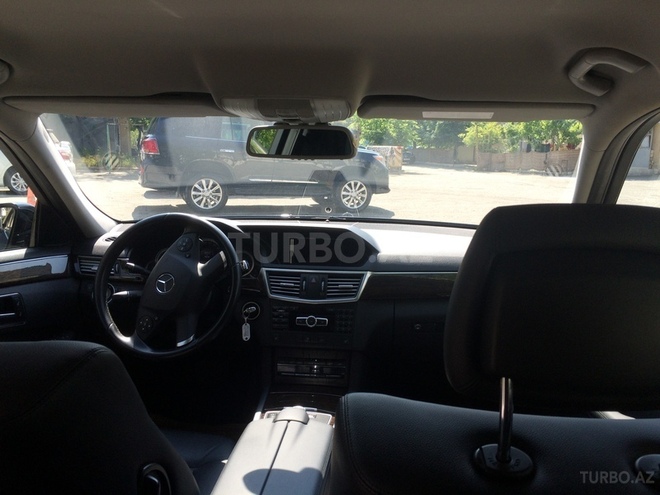 Mercedes E 220 2012, 79,000 km - 2.2 л - Bakı