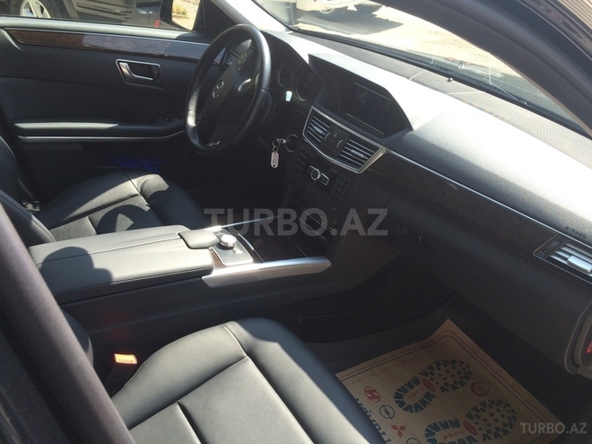 Mercedes E 220 2012, 79,000 km - 2.2 л - Bakı