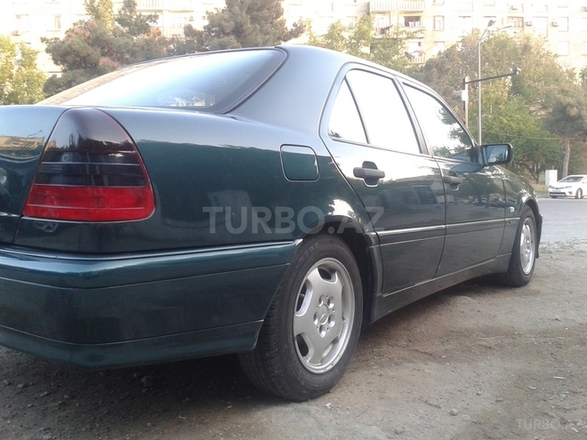 Mercedes C 180 2000, 160,000 km - 1.8 л - Bakı