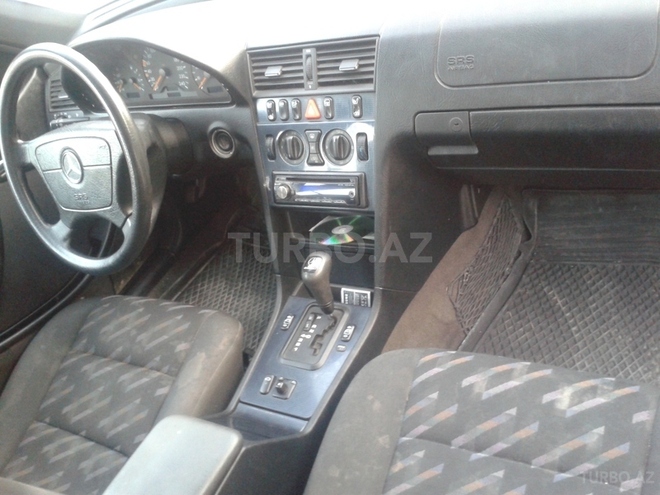 Mercedes C 180 2000, 160,000 km - 1.8 л - Bakı