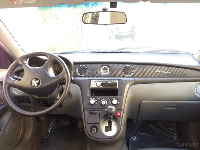 Mitsubishi Airtrek 2002, 176,000 km - 2.4 l - Bakı