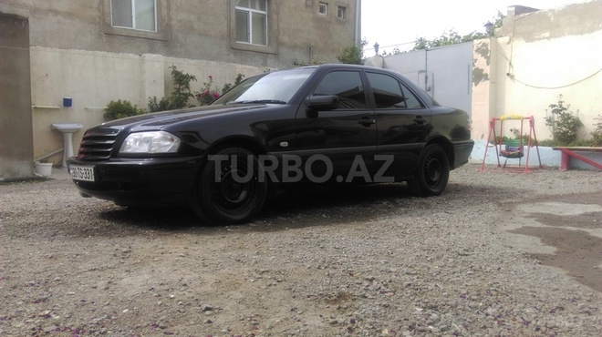 Mercedes C 220 1998, 232,546 km - 2.2 l - Bakı