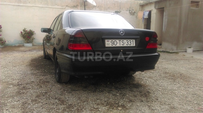 Mercedes C 220 1998, 232,546 km - 2.2 l - Bakı