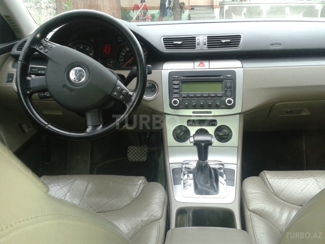 Volkswagen Passat 2005, 153,000 km - 2.0 l - Bakı