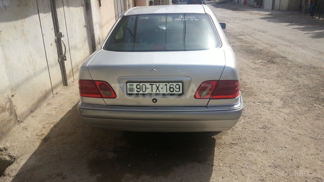 Mercedes E 230 1995, 387,567 km - 2.3 l - Bakı