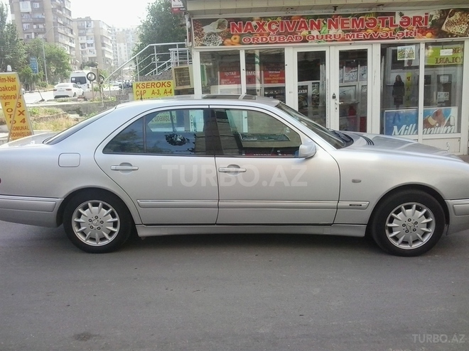 Mercedes E 220 1999, 400,100 km - 2.2 l - Bakı
