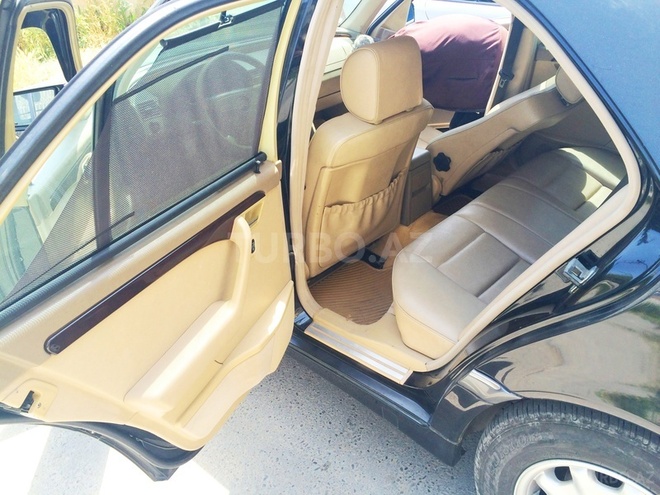 Mercedes C 230 1999, 163,000 km - 2.3 l - Bakı