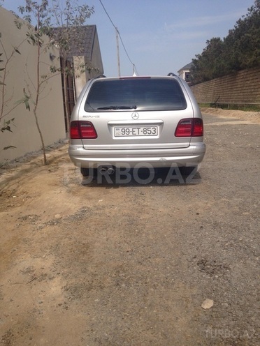 Mercedes E 240 2000, 162,000 km - 2.6 л - Bakı