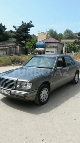 Mercedes E 200 1992, 356,000 km - 2.0 л - Bakı