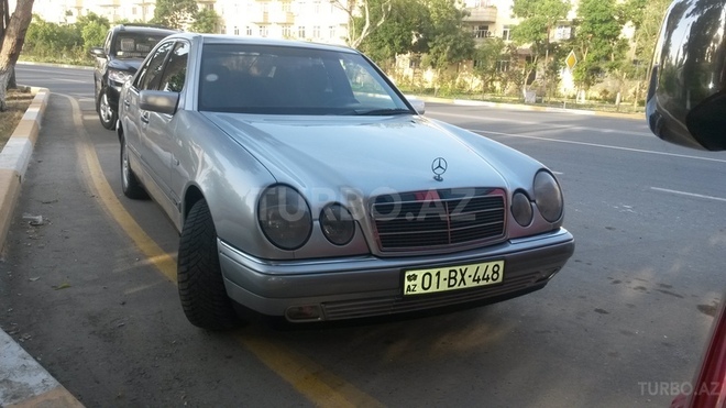 Mercedes E 200 1996, 290,000 km - 2.0 l - Bakı