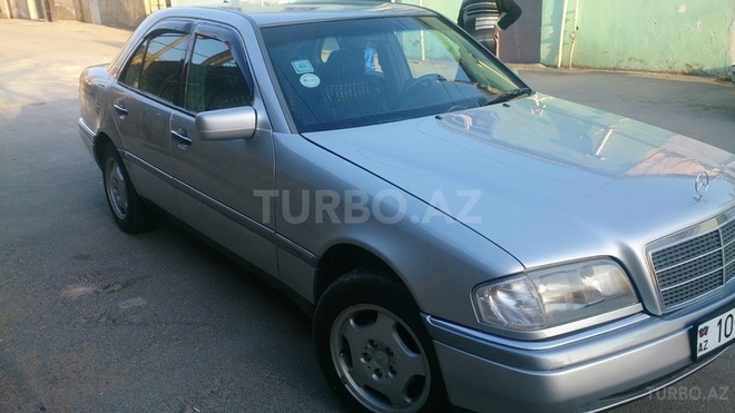 Mercedes C 220 1995, 560,000 km - 2.2 l - Bakı