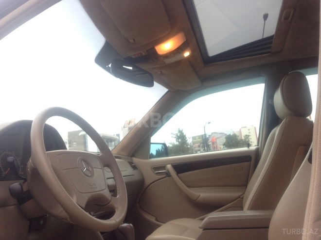 Mercedes C 230 2000, 187,000 km - 2.3 l - Bakı
