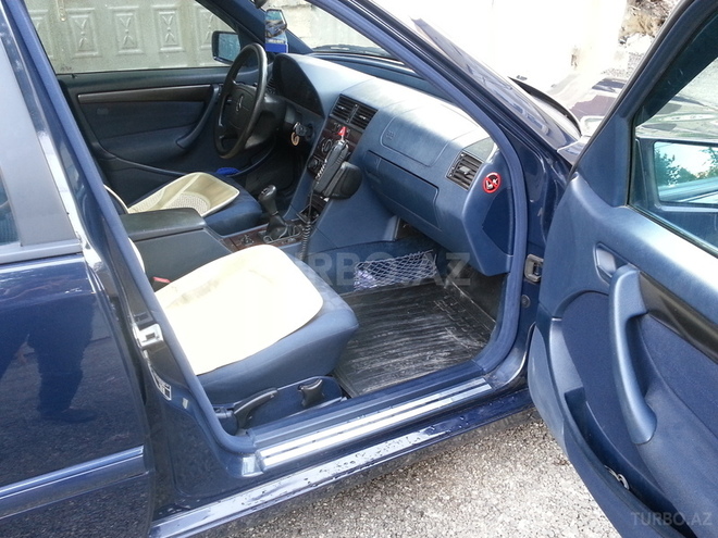 Mercedes C 200 1999, 184,000 km - 2.0 л - Bakı