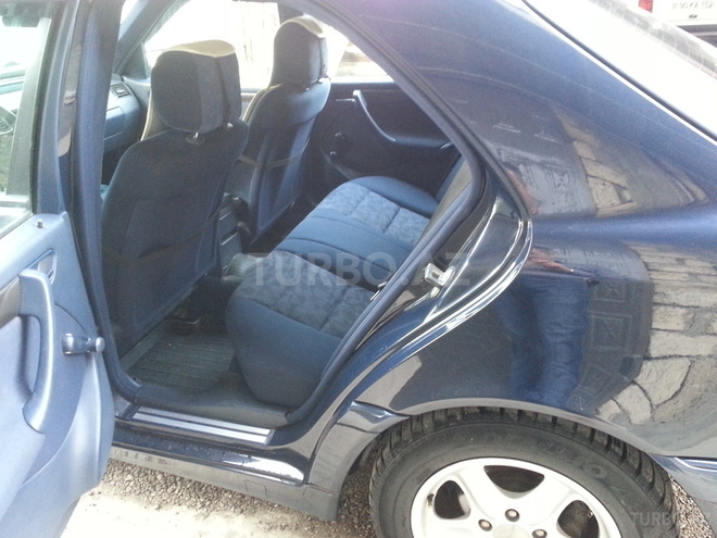 Mercedes C 200 1999, 184,000 km - 2.0 л - Bakı