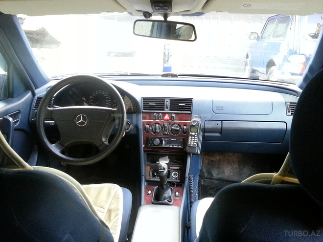 Mercedes C 200 1999, 184,000 km - 2.0 л - Bakı