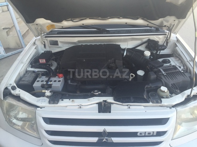 Mitsubishi Pajero io 2000, 200,000 km - 2.0 л - Bakı