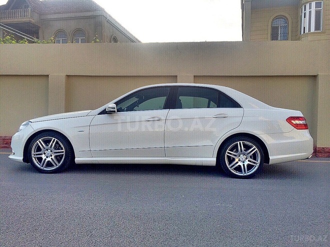 Mercedes E 350 2010, 90,000 km - 3.5 l - Bakı