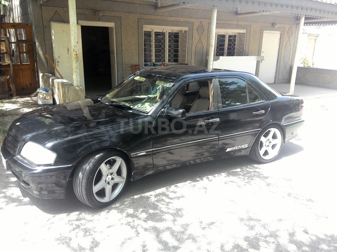 Mercedes C 220 1995, 315,000 km - 2.2 l - Bakı