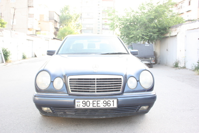 Mercedes E 280 1999, 227,000 km - 2.8 l - Bakı
