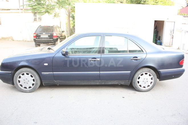 Mercedes E 280 1999, 227,000 km - 2.8 l - Bakı