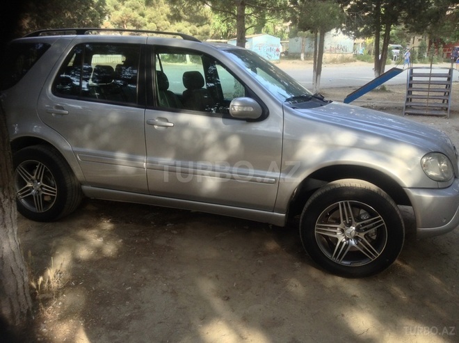 Mercedes ML 270 2004, 192,000 km - 2.7 l - Bakı