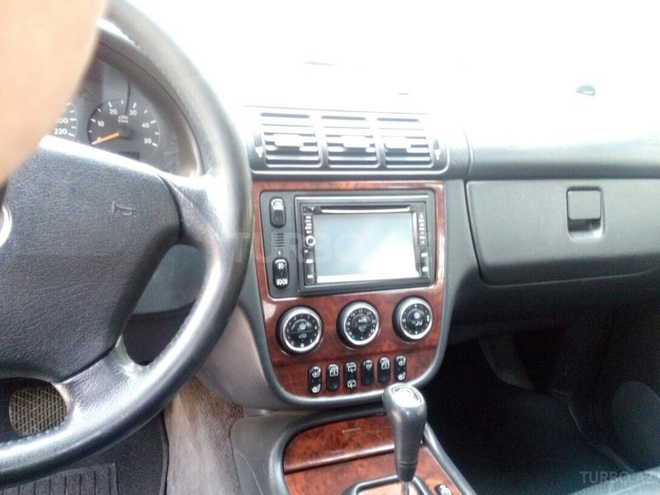 Mercedes ML 270 2004, 192,000 km - 2.7 l - Bakı
