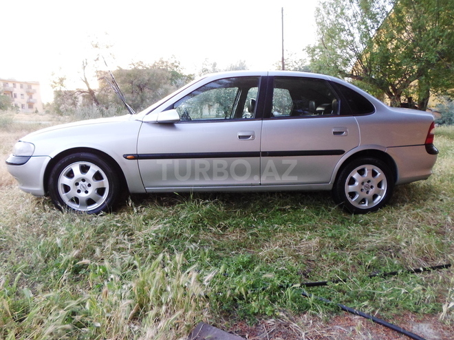 Opel Vectra 1998, 185,000 km - 2.5 l - Bakı