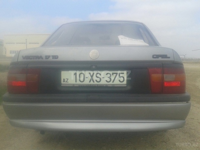 Opel Vectra 1993, 370,000 km - 1.7 l - Bakı