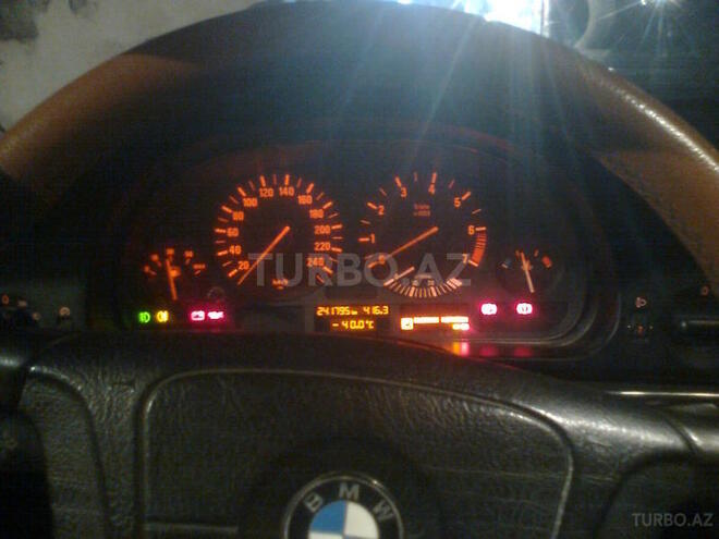BMW 520 1997, 260,000 km - 2.0 л - Bakı