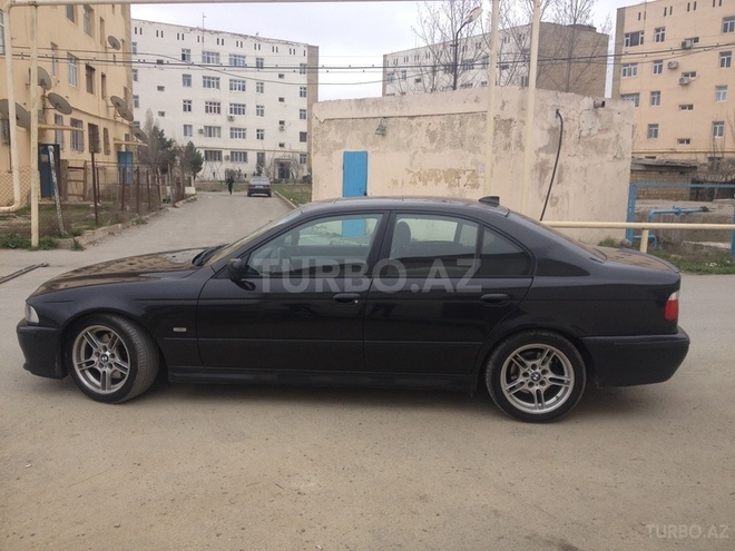 BMW 530 2001, 130,000 km - 3.0 l - Bakı