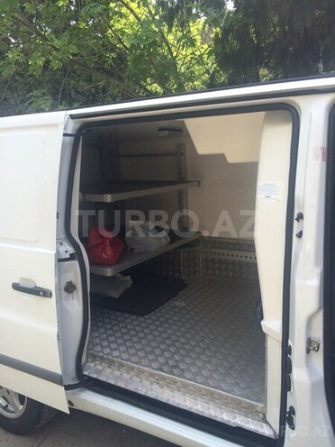 Mercedes Vito 2002, 198,000 km - 2.2 l - Bakı