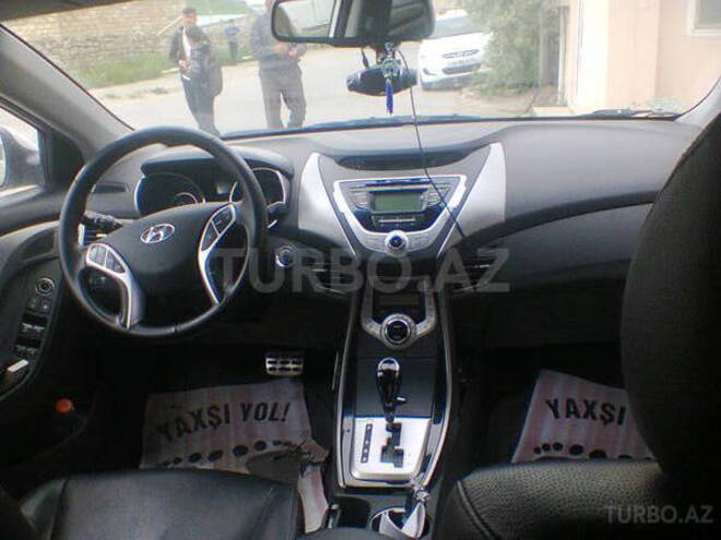 Hyundai Elantra 2012, 37,000 km - 1.8 l - Bakı