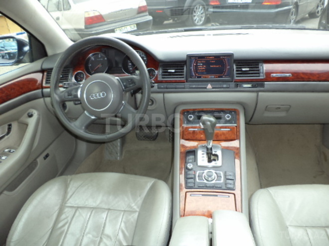Audi A8 2005, 243,200 km - 3.0 l - Bakı