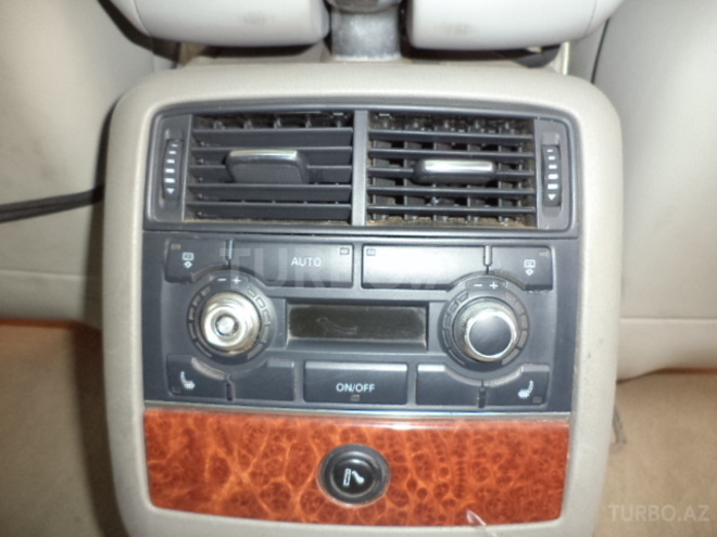 Audi A8 2005, 243,200 km - 3.0 l - Bakı