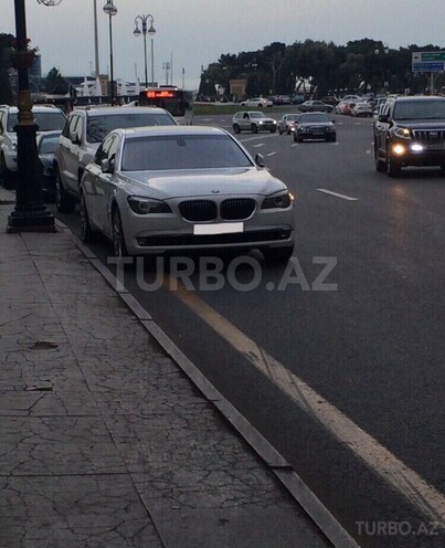 BMW 740 2009, 98,000 km - 3.0 л - Bakı