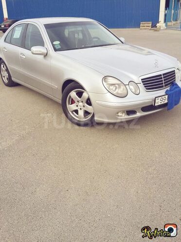 Mercedes E 220 2003, 201,681 km - 2.2 l - Bakı