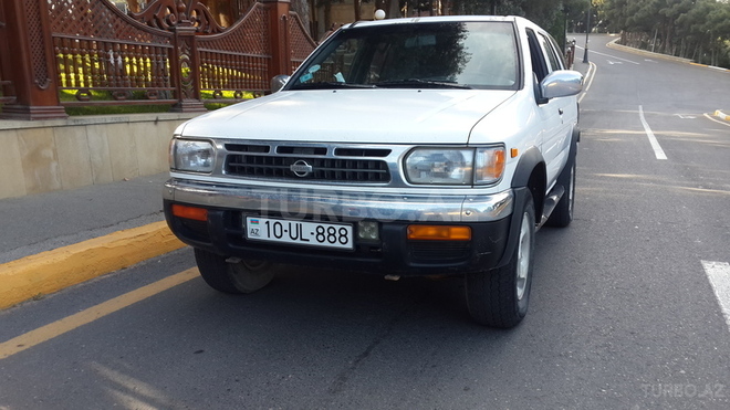 Nissan Pathfinder 1999, 340,000 km - 3.0 l - Bakı