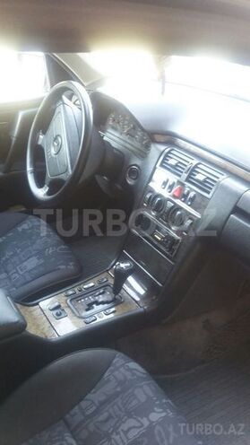 Mercedes E 220 1999, 23,232,323 km - 0.2 l - Bakı