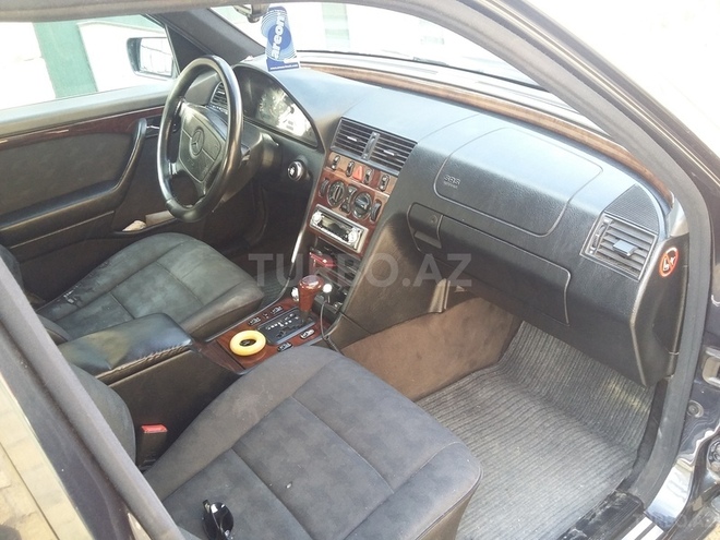 Mercedes C 200 1996, 320,000 km - 2.0 л - Bakı