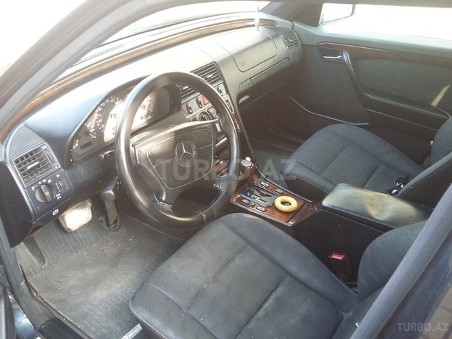 Mercedes C 200 1996, 320,000 km - 2.0 л - Bakı