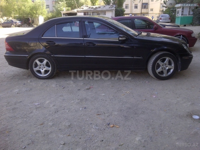 Mercedes C 320 2002, 190,000 km - 3.2 л - Bakı