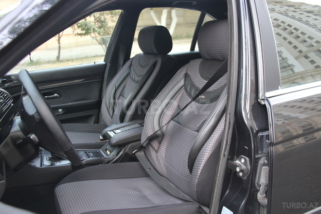 BMW 523 1999, 198,000 km - 2.5 l - Bakı