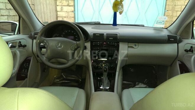 Mercedes C 240 2004, 182,000 km - 2.6 l - Bakı