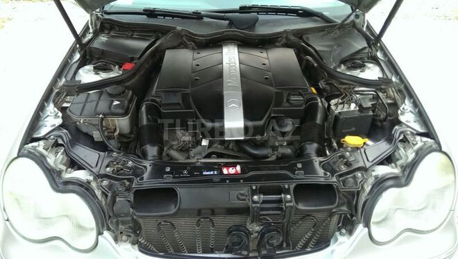 Mercedes C 240 2004, 182,000 km - 2.6 l - Bakı