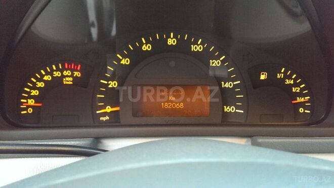 Mercedes C 240 2004, 182,000 km - 2.6 l - Bakı