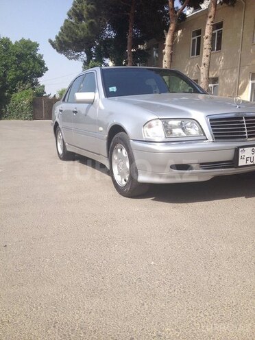 Mercedes C 240 1998, 175,000 km - 2.4 l - Bakı